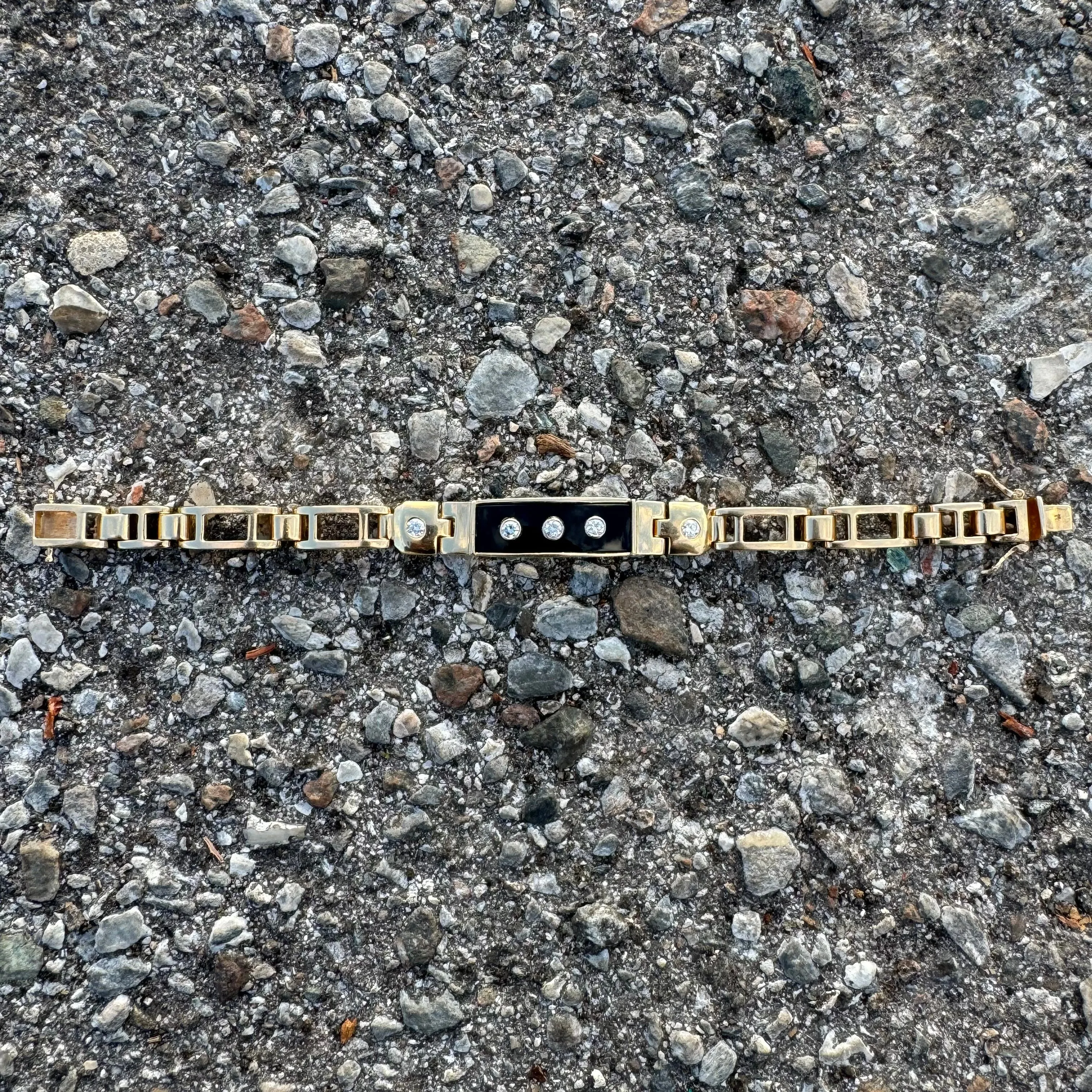 1980’s Solid 14k Yellow Gold 1.0ctw Natural Diamond Black Onyx Heavyweight Bracelet (7.5”)
