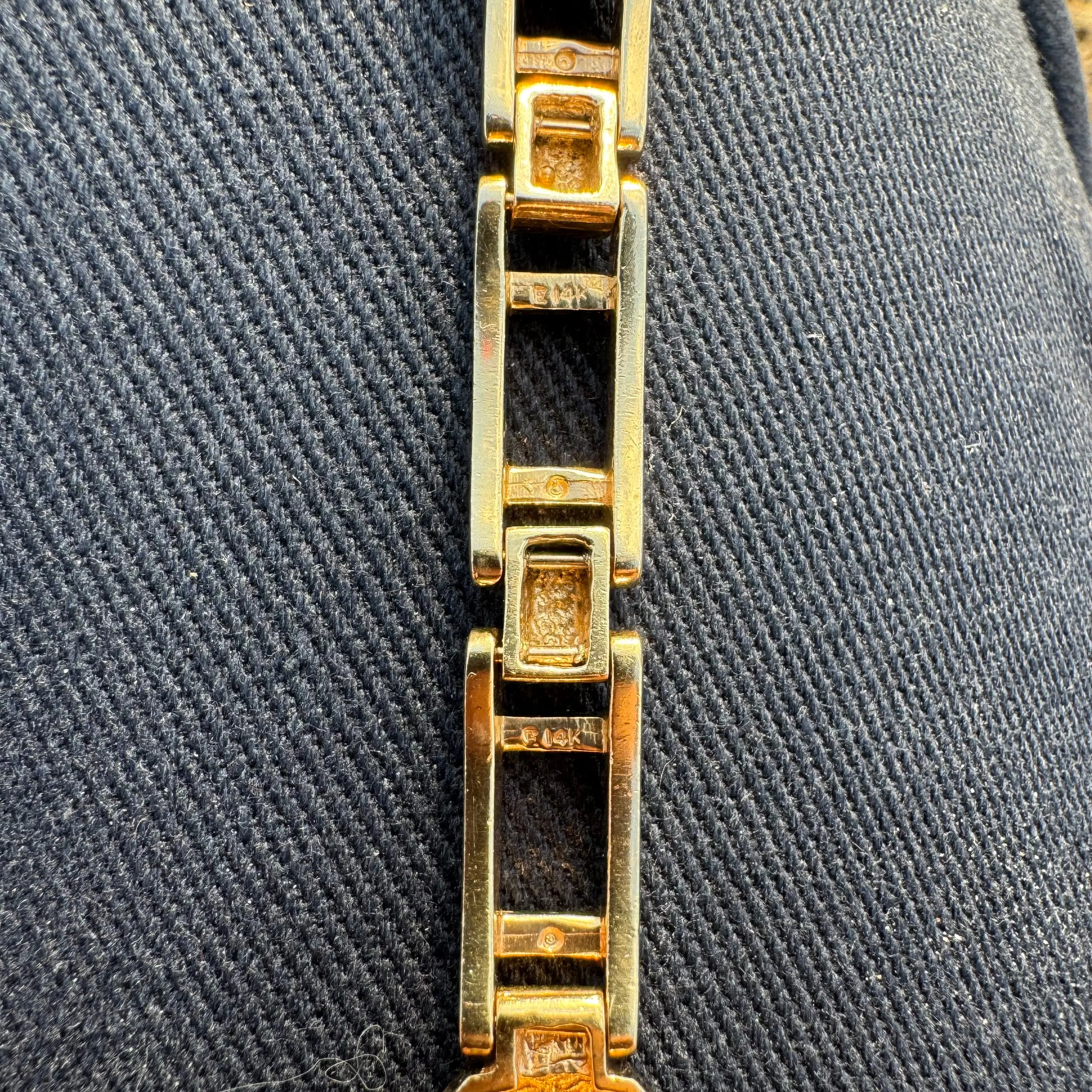 1980’s Solid 14k Yellow Gold 1.0ctw Natural Diamond Black Onyx Heavyweight Bracelet (7.5”)