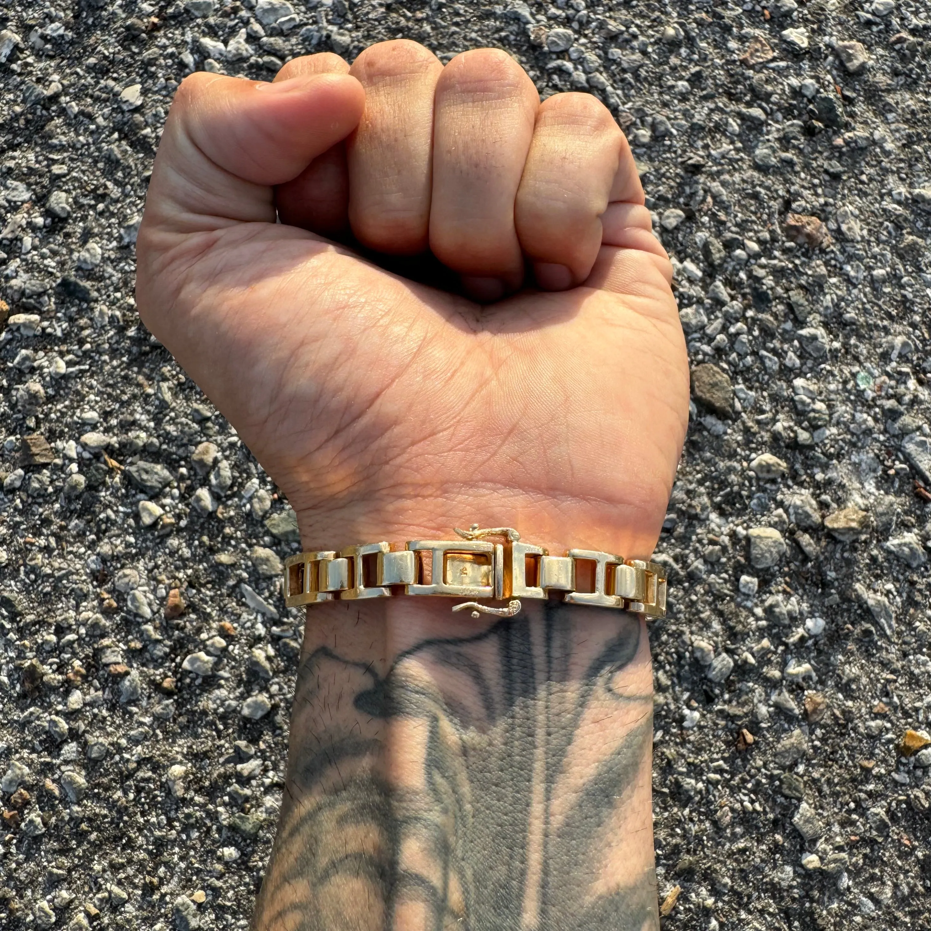 1980’s Solid 14k Yellow Gold 1.0ctw Natural Diamond Black Onyx Heavyweight Bracelet (7.5”)