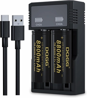 26650 Rechargeable Battery Set, Including 2pcs 3.7v 8800mAh Flat Top Batteries and 1 Charger for Flashlights Headlamps