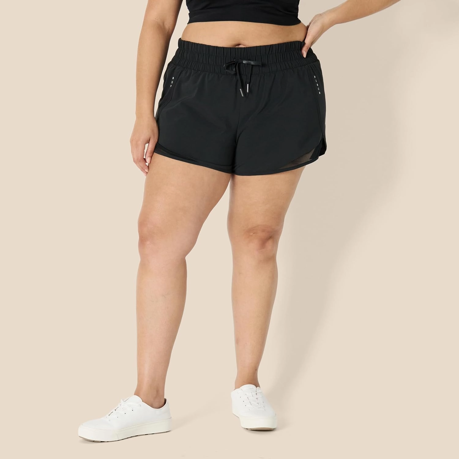 Amazon Essentials Women's Regular-Fit Athletic Ruched Waistband Woven Running Short