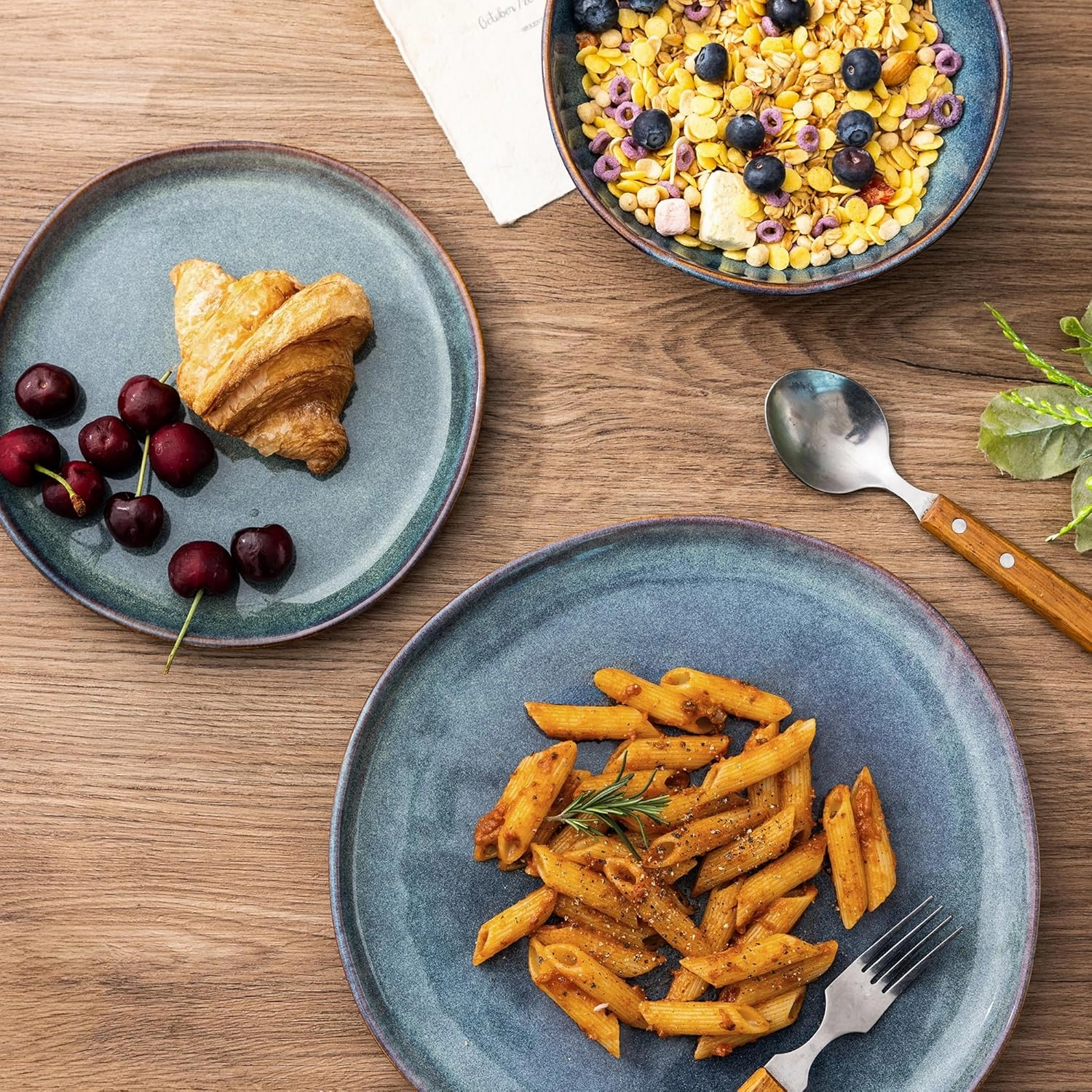 AmorArc Ceramic Dinnerware Sets,Handmade Reactive Glaze Stoneware Plates and Bowls Set,Highly Chip and Crack Resistant | Dishwasher & Microwave Safe Dishes set,Service for 6 (18pc)