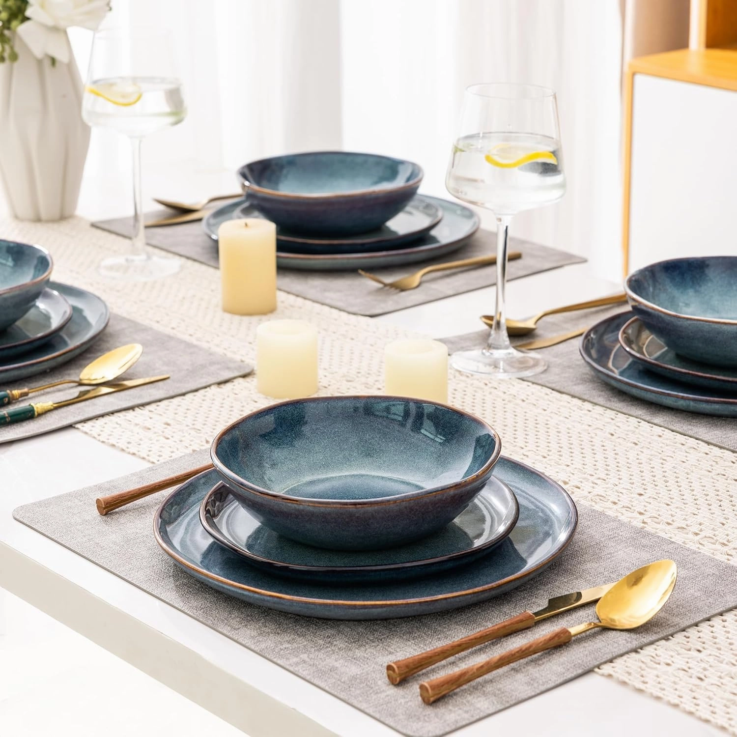 AmorArc Ceramic Dinnerware Sets,Handmade Reactive Glaze Stoneware Plates and Bowls Set,Highly Chip and Crack Resistant | Dishwasher & Microwave Safe Dishes set,Service for 6 (18pc)