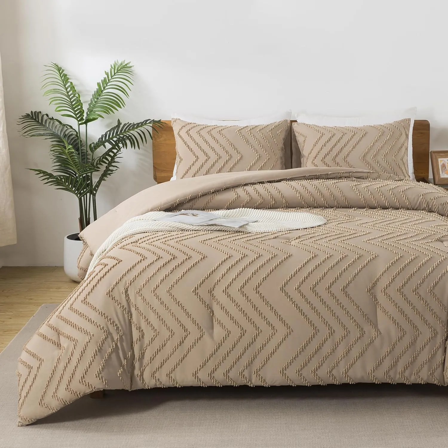 Andency Taupe Comforter Set King Size, Boho Soft Warm Tufted Bedding Comforter Sets for King Size Bed, 3 Pieces Aesthetic Chevron Farmhouse Cute Bohemian Textured Bedding Set