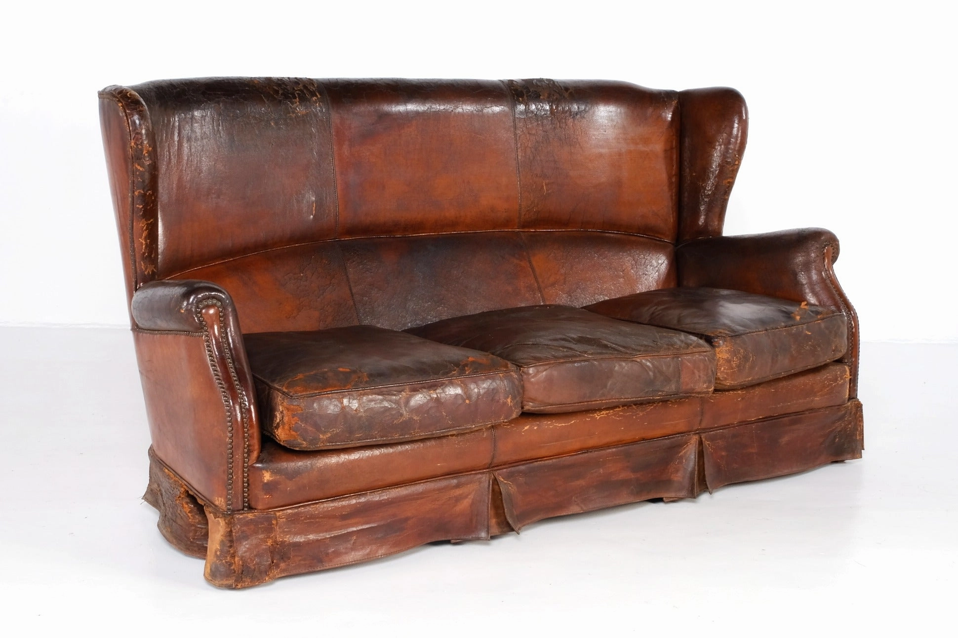 ARTDECO CLASSIC HIGH BACKREST FRENCH COUCH