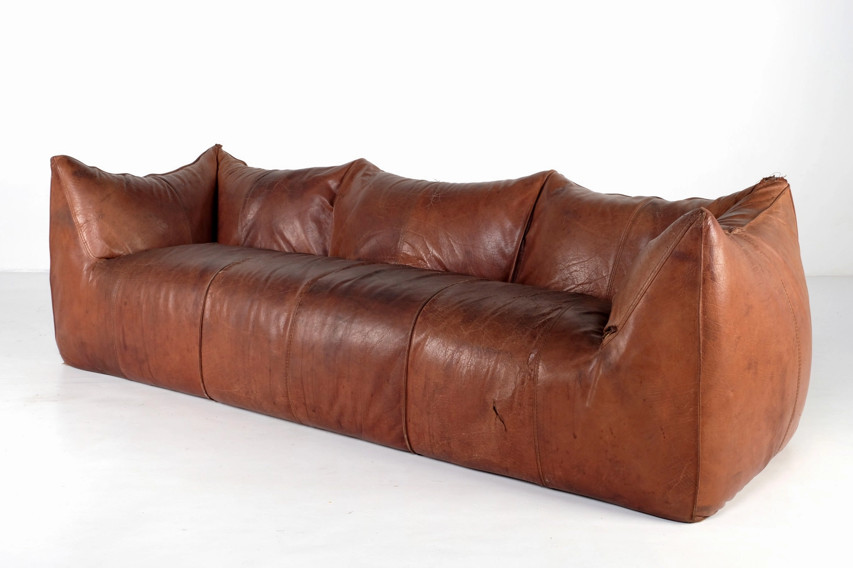 ARTDECO LE BAMBOLE LOUNGE COUCH BY: MARIO BELLINI