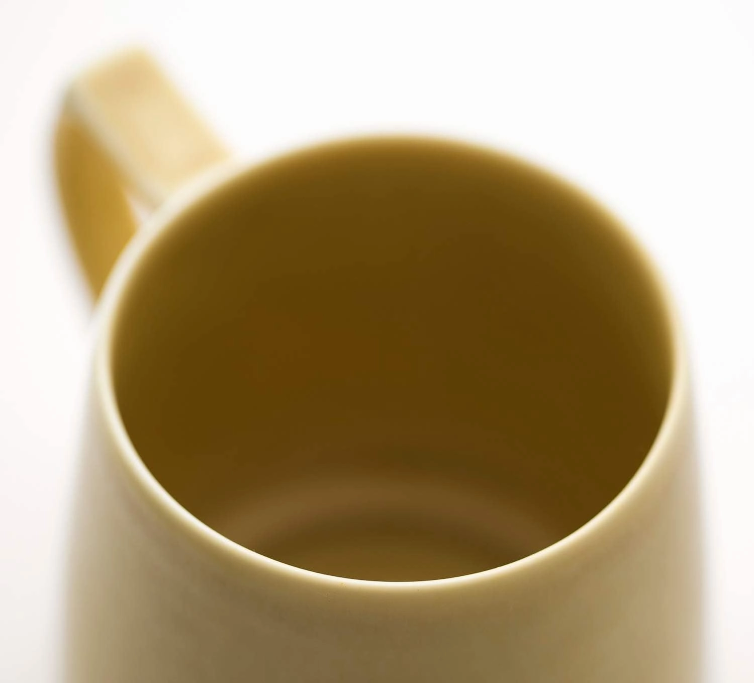 C811YL Kiki Mug, Made in Japan, Microwave and Dishwasher Safe, Delicate Construction