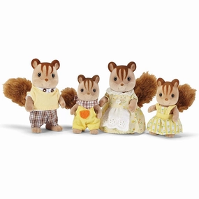 Calico Critters Hazelnut Chipmunk Family Playset