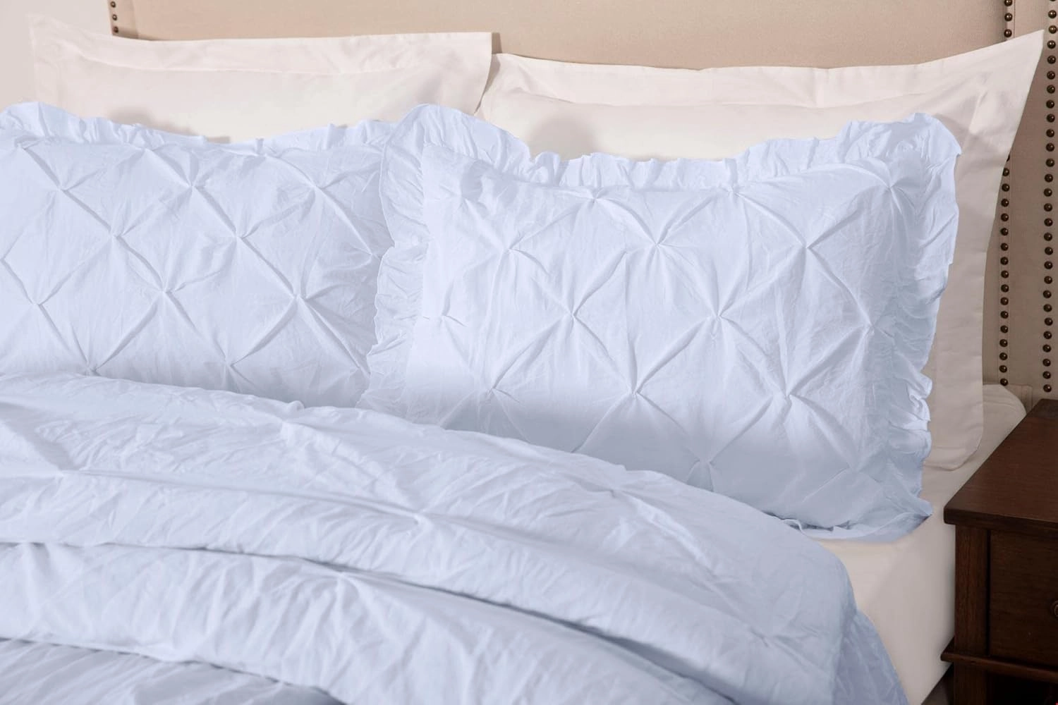 Chezmoi Collection Aria 3-Piece Pinch Pleat Pintuck Ruffle Skirt Bedspread Set - French Country Chic Farmhouse - Queen, White