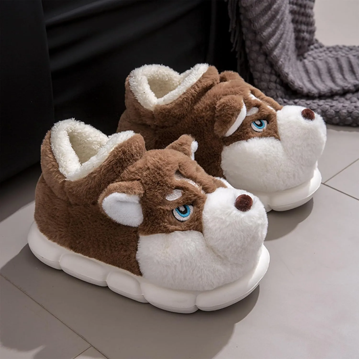 Cozy Husky Plush Winter Slippers for Men and Women – Soft Plush, Non-Slip Sole, Indoor Warm Slippers