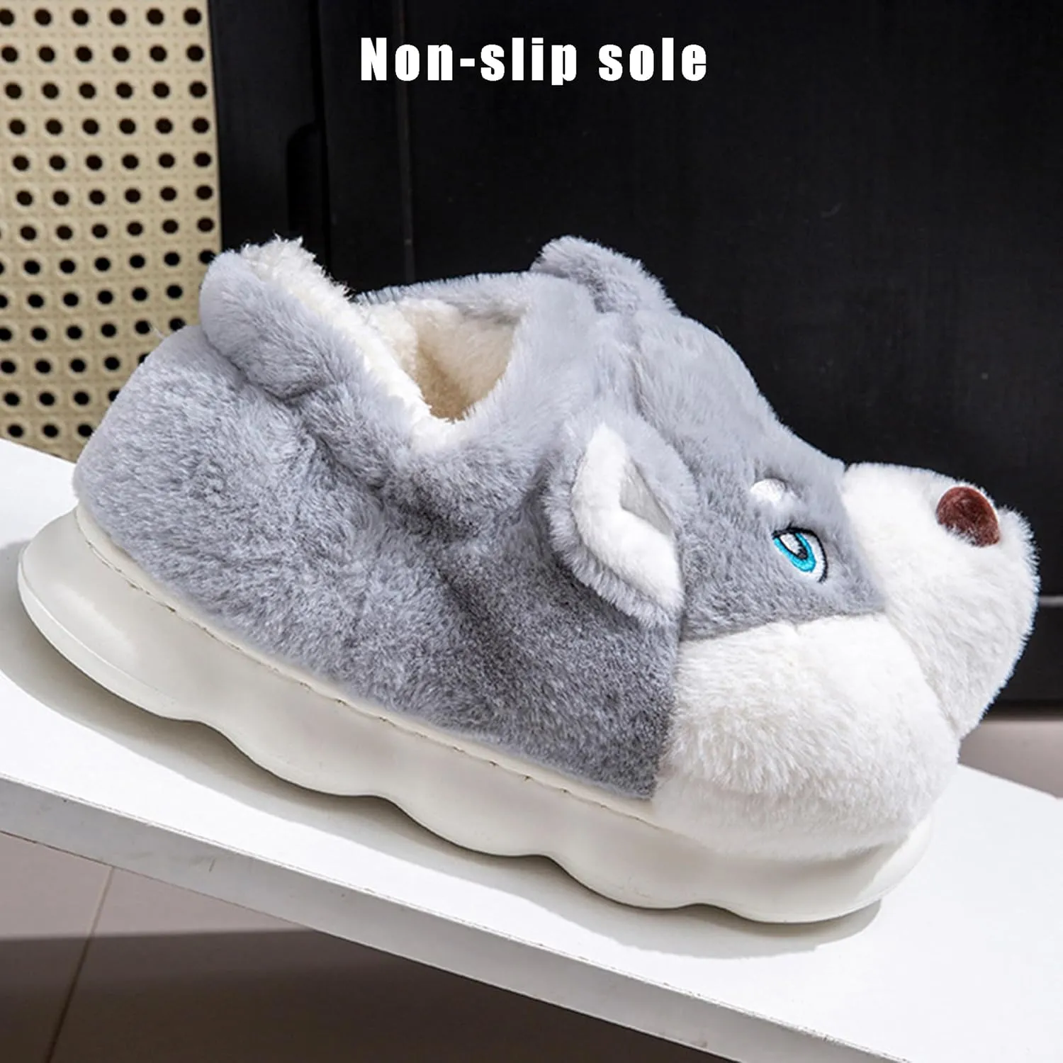 Cozy Husky Plush Winter Slippers for Men and Women – Soft Plush, Non-Slip Sole, Indoor Warm Slippers
