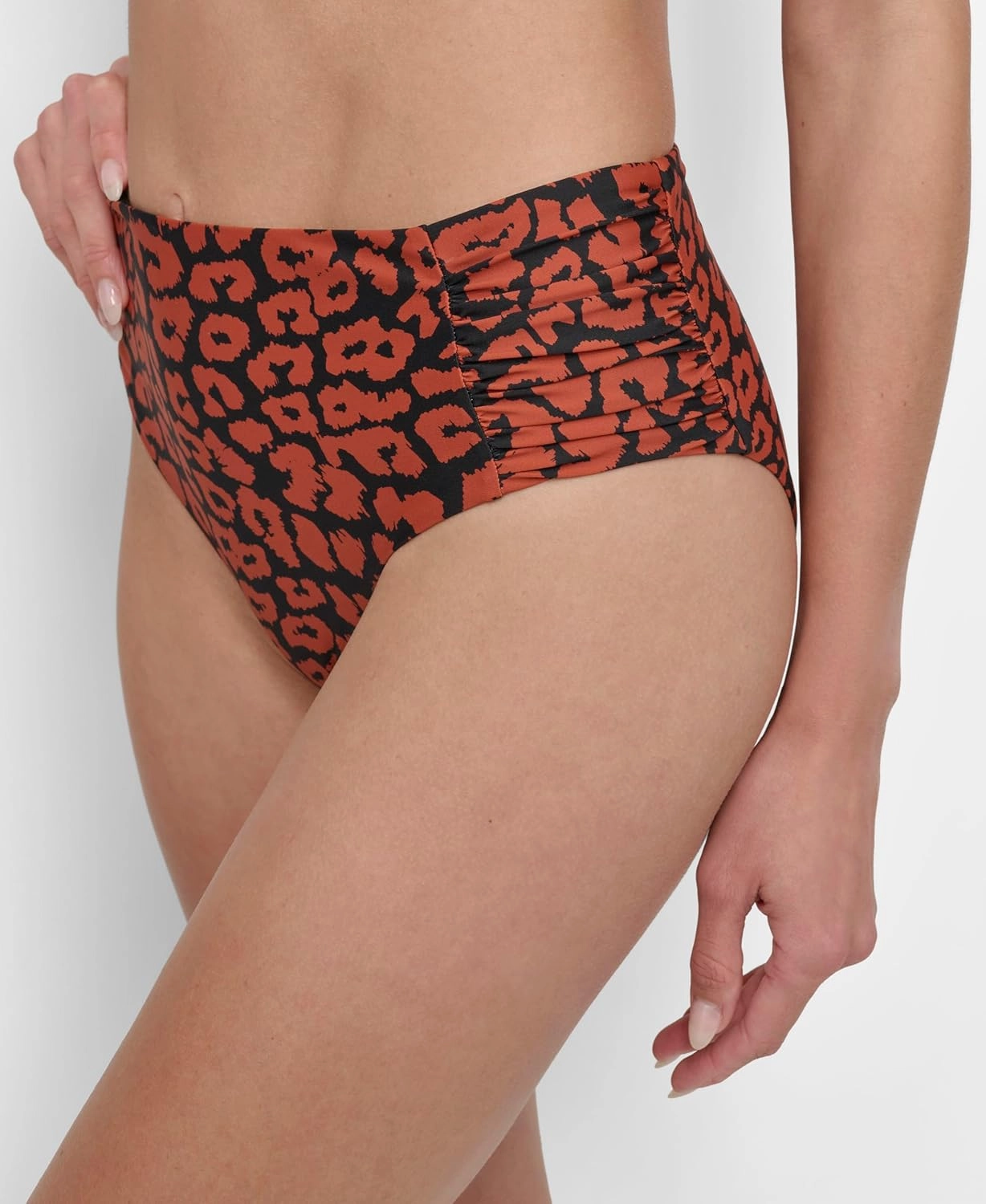 DKNY Women's Set U-Wire Bikini Top & Mid Rise Shirred Bottom with Tummy Control