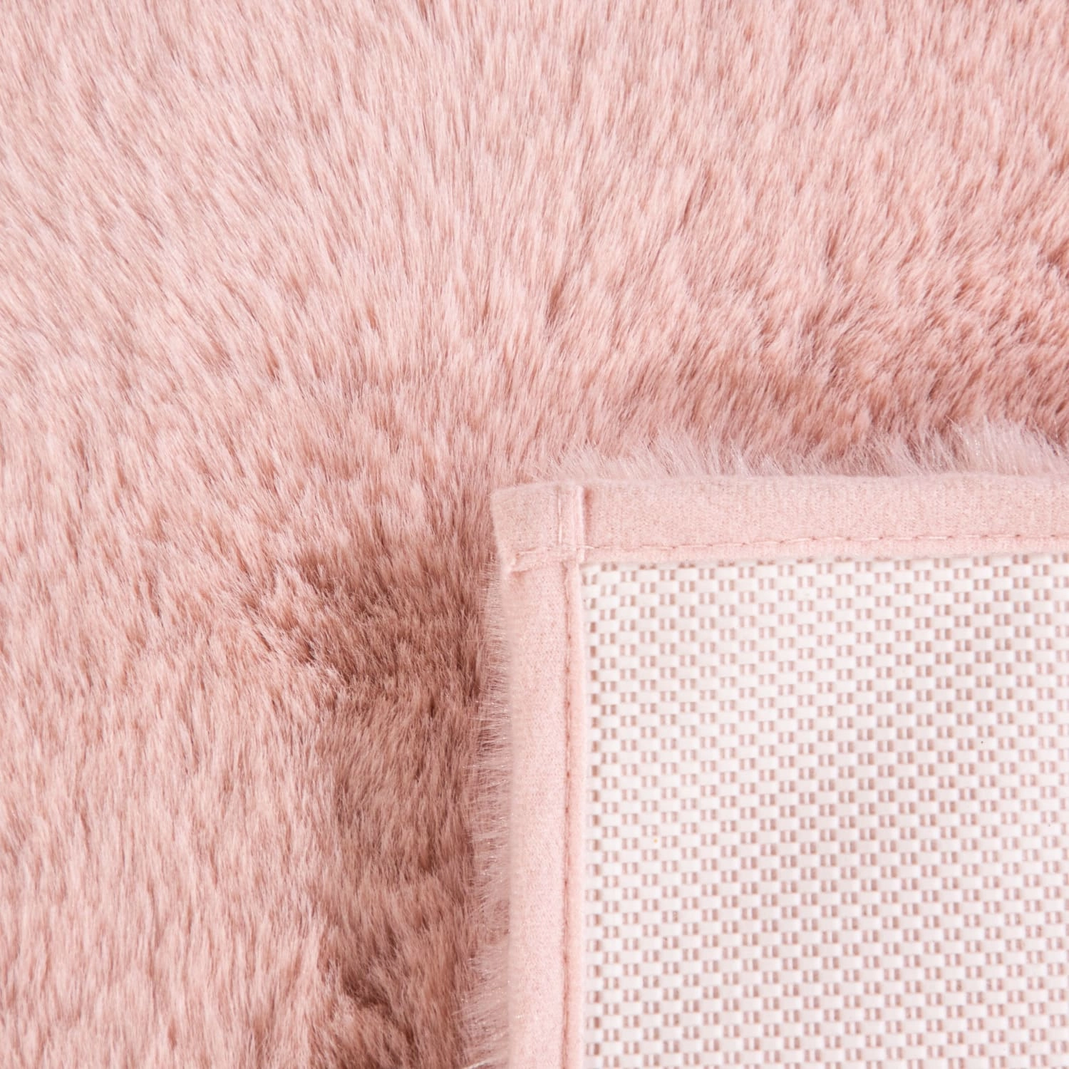 Fluffy Bath Mat – Soft & Silky – Durable – Non-Slip Latex Backing – Easy Care