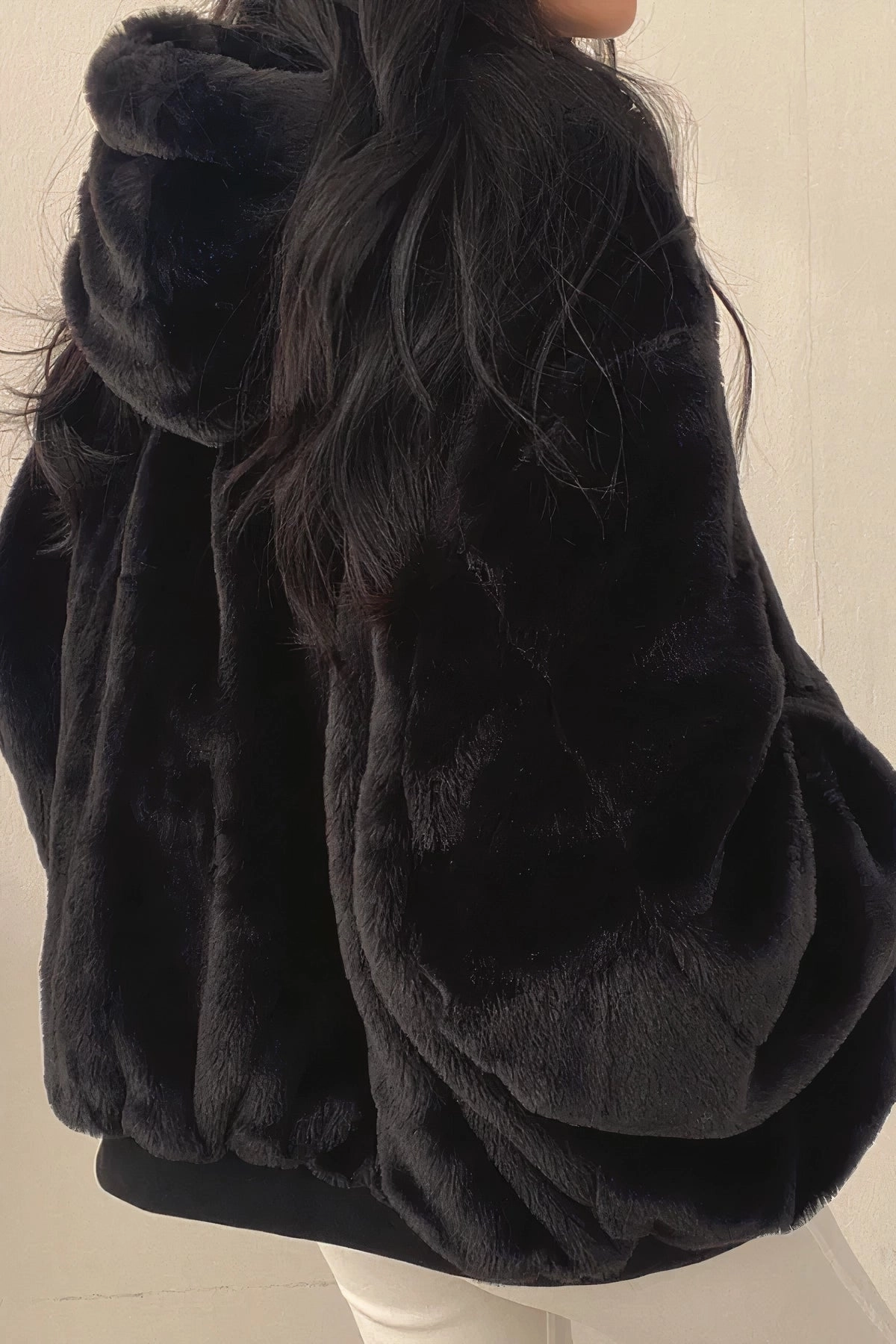 Ivory Faux Fur Oversized Fluffy Women's Winter Coat