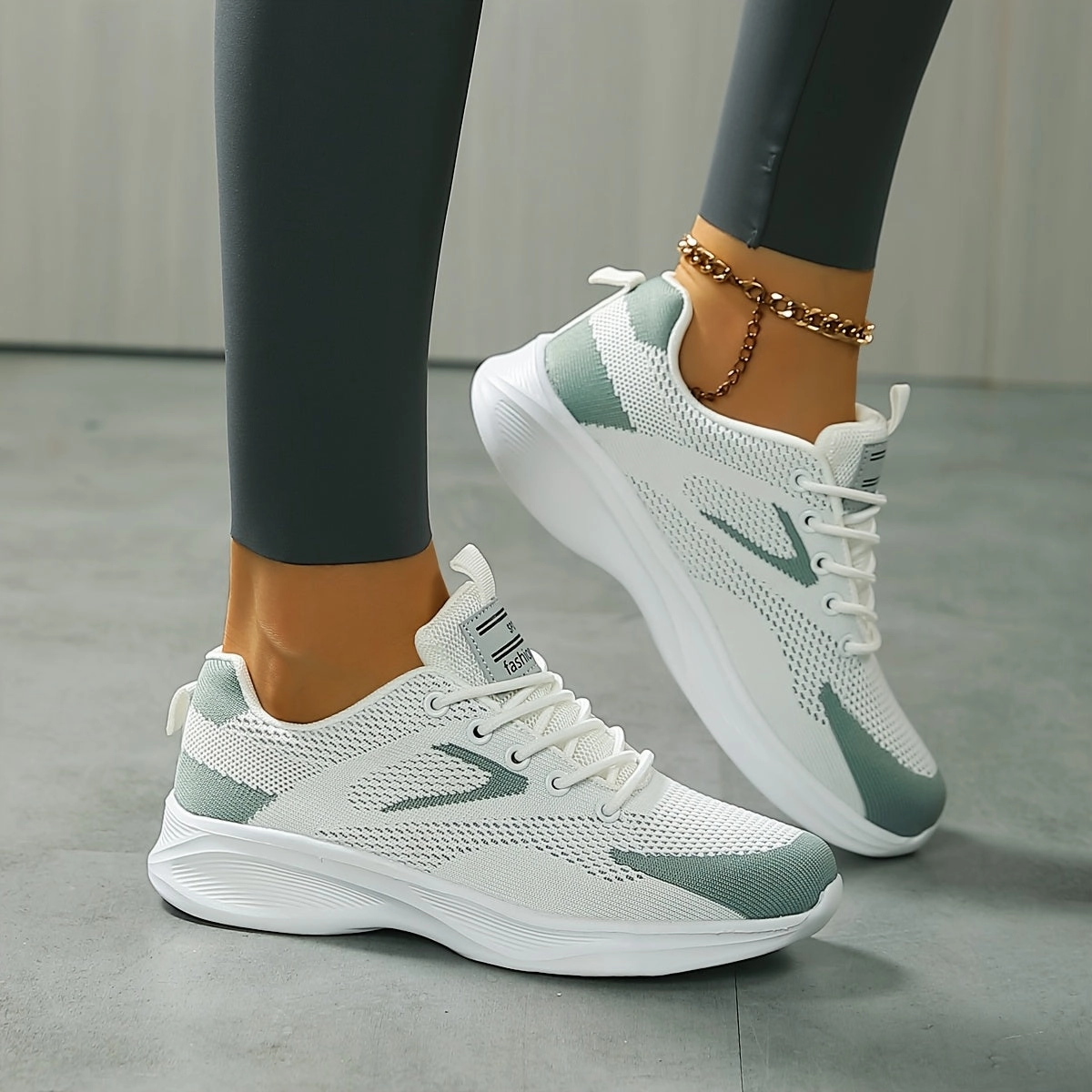 Lightweight And Simple Low-Top Air Cushion Sports Shoes for Women, Breathable Knitted Casual Footwear.