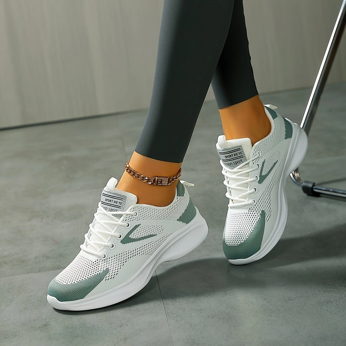 Lightweight And Simple Low-Top Air Cushion Sports Shoes for Women, Breathable Knitted Casual Footwear.