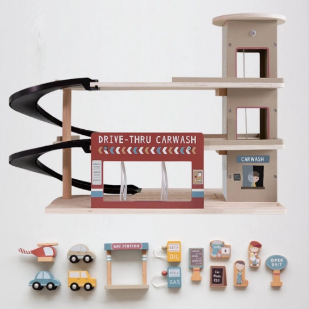 Little Dutch: Railway Extension - Garage