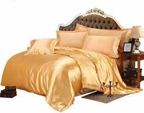 Luxury 3-Piece Satin Lightweight Solid Comforter Set with 2 Pillow Shams 3-Piece Set Hotel Quality Bedding Set Gold California King