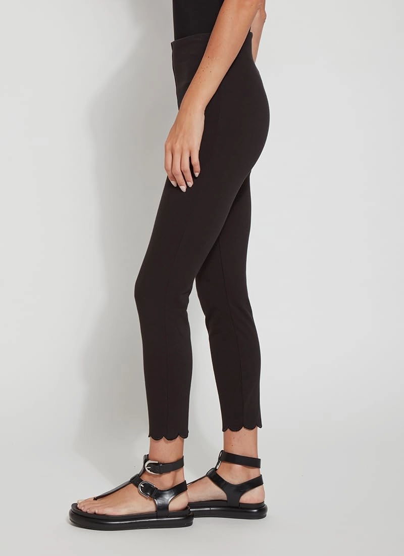 Lyssé Scallop Ankle Jeans – Cropped Jeans for Women and Stretch Jeans with Single Layer Scallop Edging