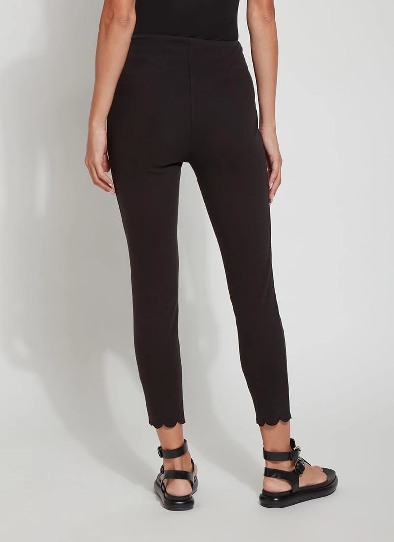 Lyssé Scallop Ankle Jeans – Cropped Jeans for Women and Stretch Jeans with Single Layer Scallop Edging