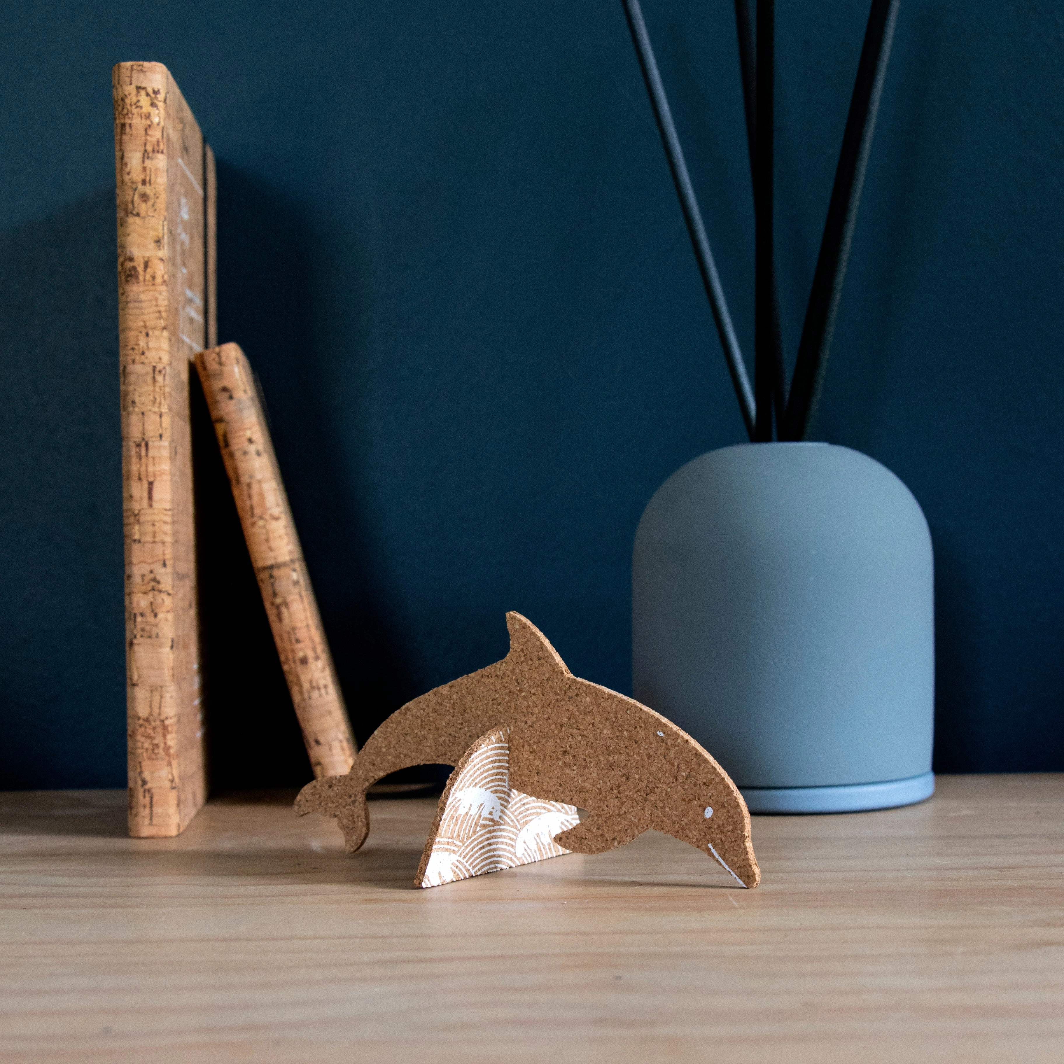 Organic Cork Decoration Pop-A-Cork | Dolphin