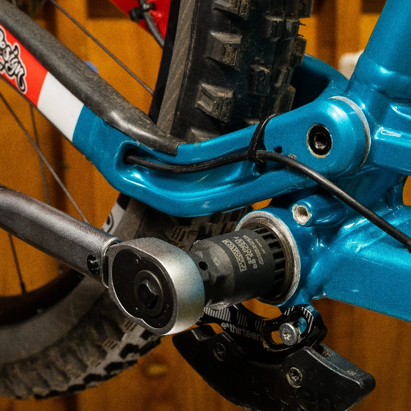 Pedro's Splined Bottom Bracket Socket - 3/8" Drive