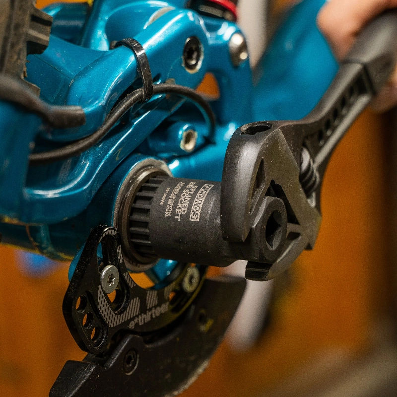 Pedro's Splined Bottom Bracket Socket - 3/8" Drive