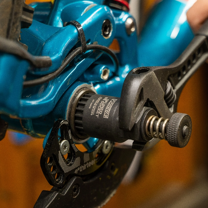 Pedro's Splined Bottom Bracket Socket - 3/8" Drive