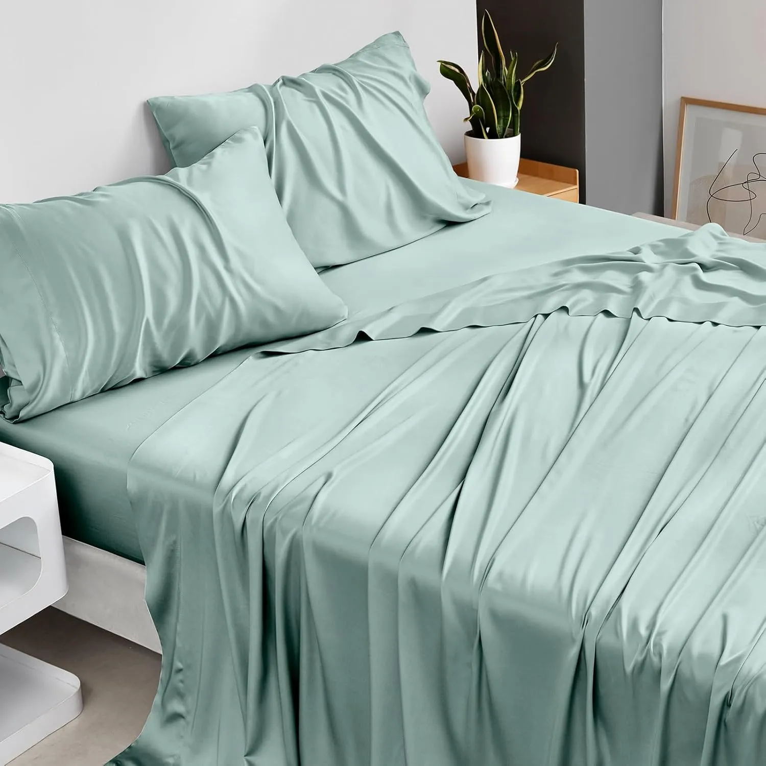 Queen Sheet Set, 100% Rayon Derived from Bamboo, 4-Piece, 16 Inch Deep Pockets, Cooling Sheets for Queen Size Bed Set, Breathable & Silky Soft, Hotel Bedding Sheets & Pillowcases, Sage Green