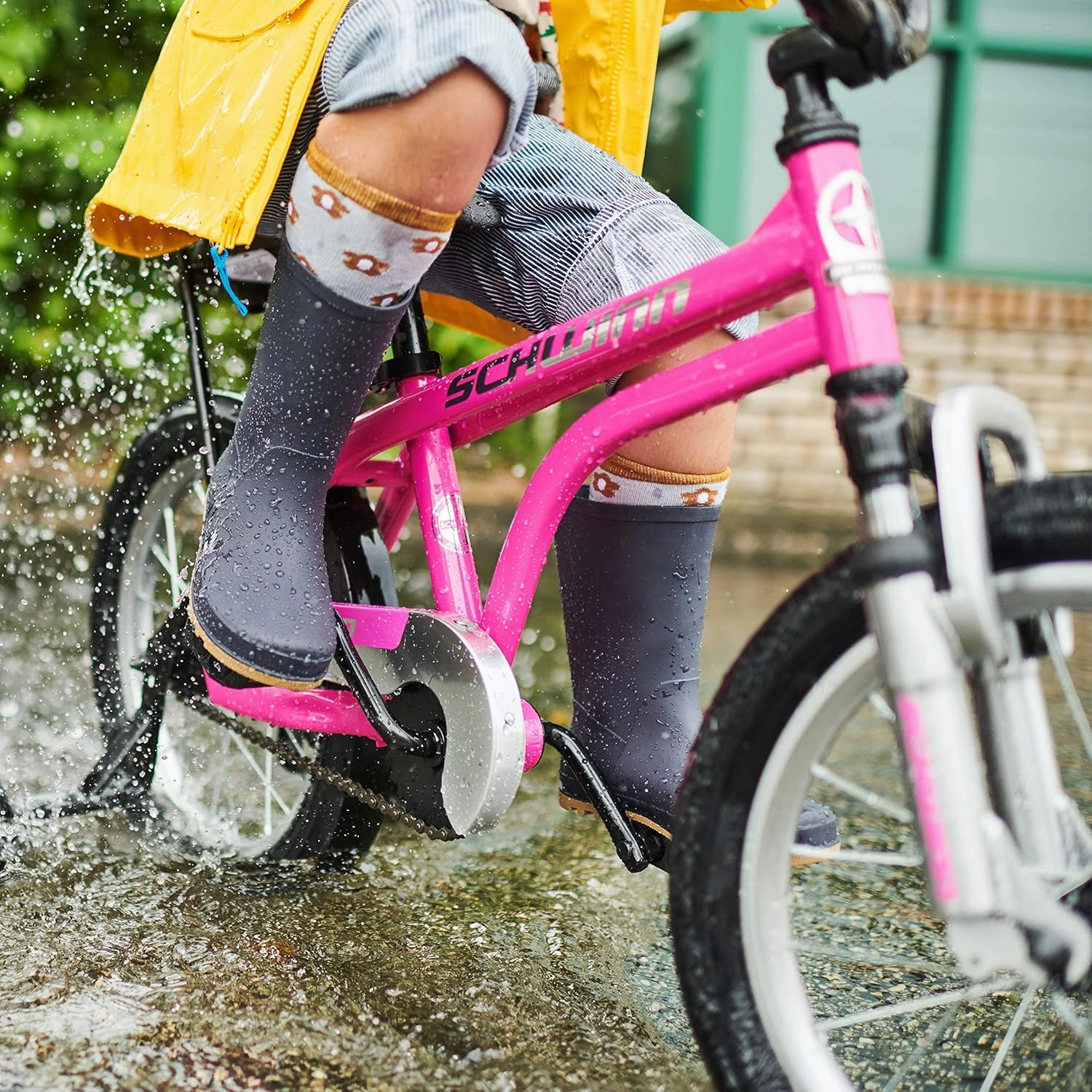 Schwinn Krate EVO Kids Bike for Boys and Girls Ages 3-5 Years, 16-Inch Wheels, Front Suspension, Slik Rear Tire, Rider Height 38 to 48-Inches, Removable Training Wheels, Rear Coaster Brake