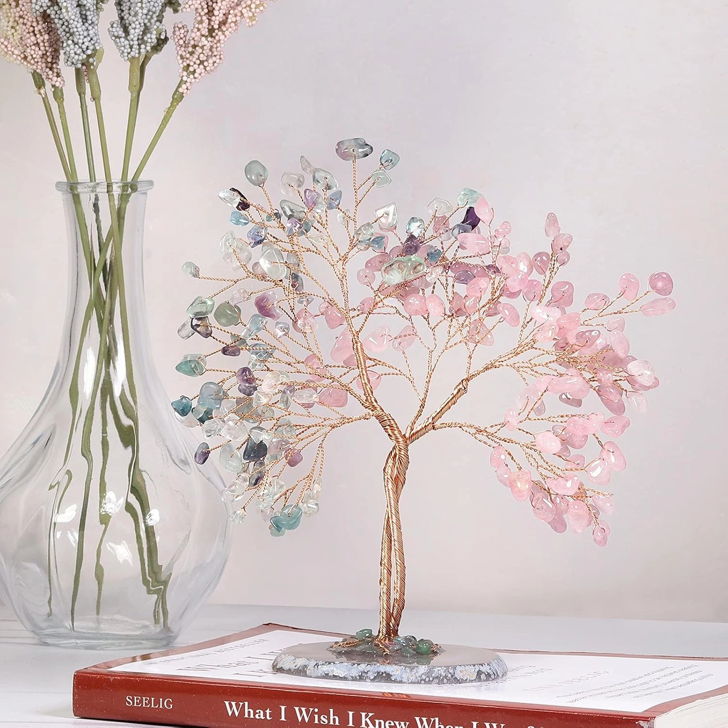 SUNYIK Healing Crystal Tree Sculpture Set on Natural Agate Slices Base, Tree of Life Fengshui Handmade Gift Home Decor for Love and Good Luck, Rose Quartz & Fluorite