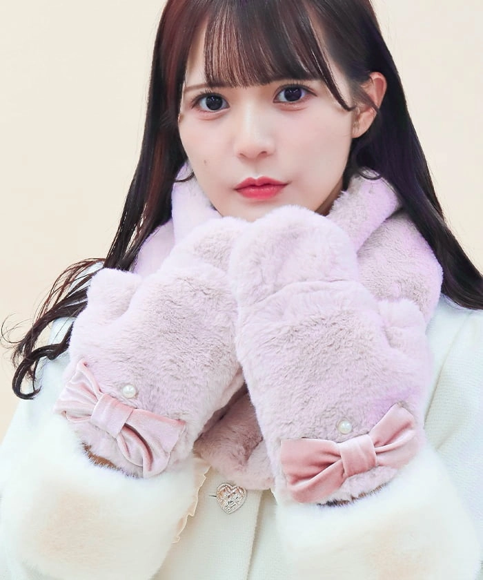 Velour Ribbon Fur Mittens