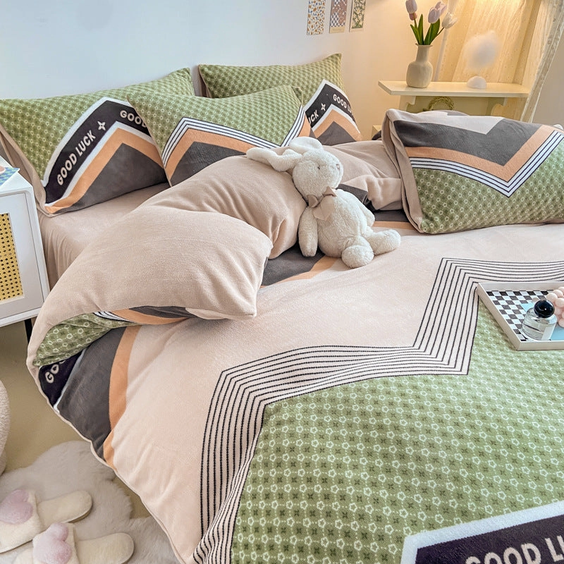 Winter duvet cover- Thickened Milk Fleece Bed Four-piece Coral Flannel Duvet Cover