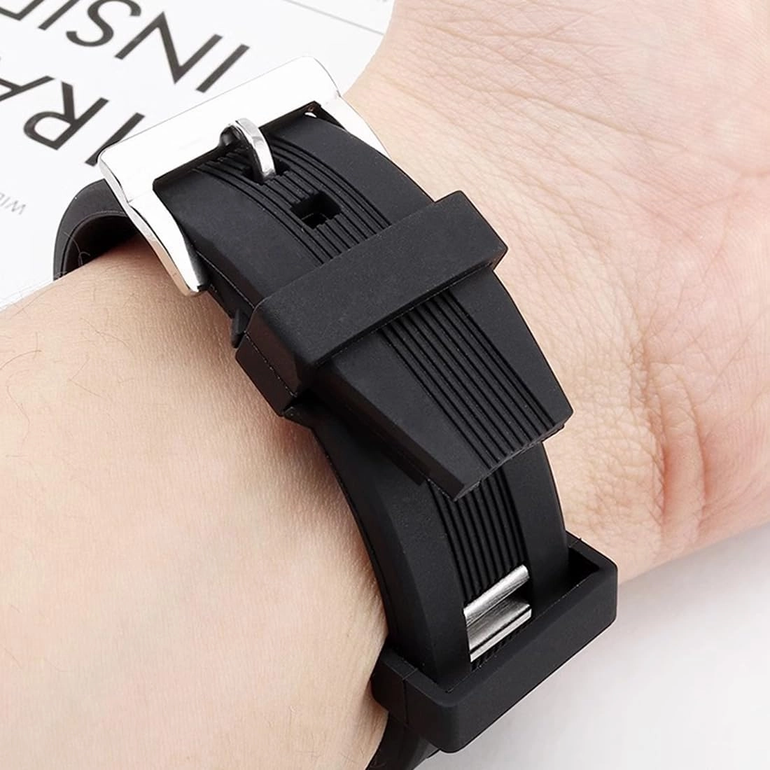 ZHUOLEI Black Silicone 26mm Rubber Watch Band Lug Width 9mm with Stainless Steel Buckle with Tool Replacement for Men's Watches
